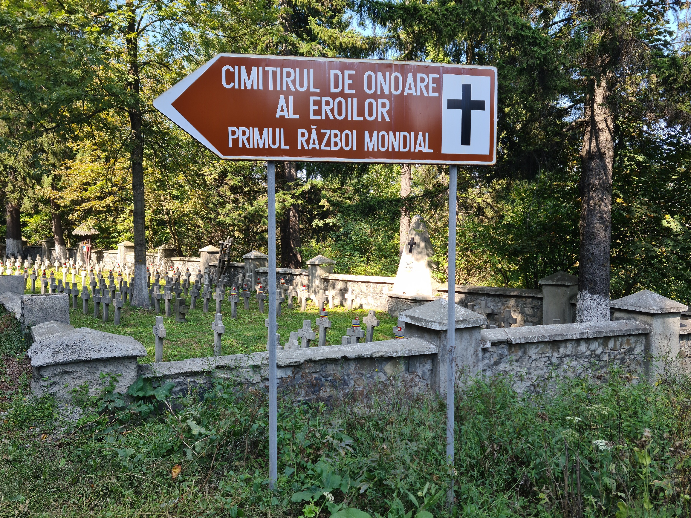 Heroes Cemetery, Timişul de Sus, Romania